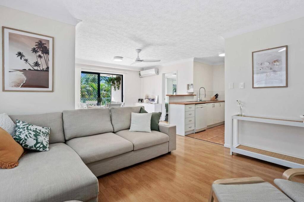 Relax At Grande Apartment Gold Coast